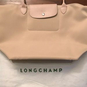 Large Longchamp Le Pliage Neo (Like New)
